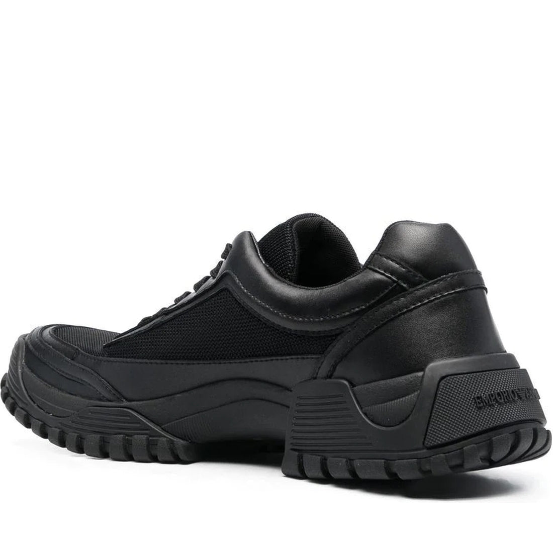 black casual sneaker