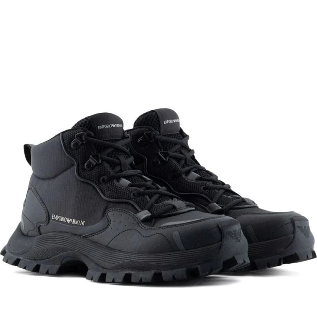 Emporio Armani mens nero casual closed sneaker | Vilbury London