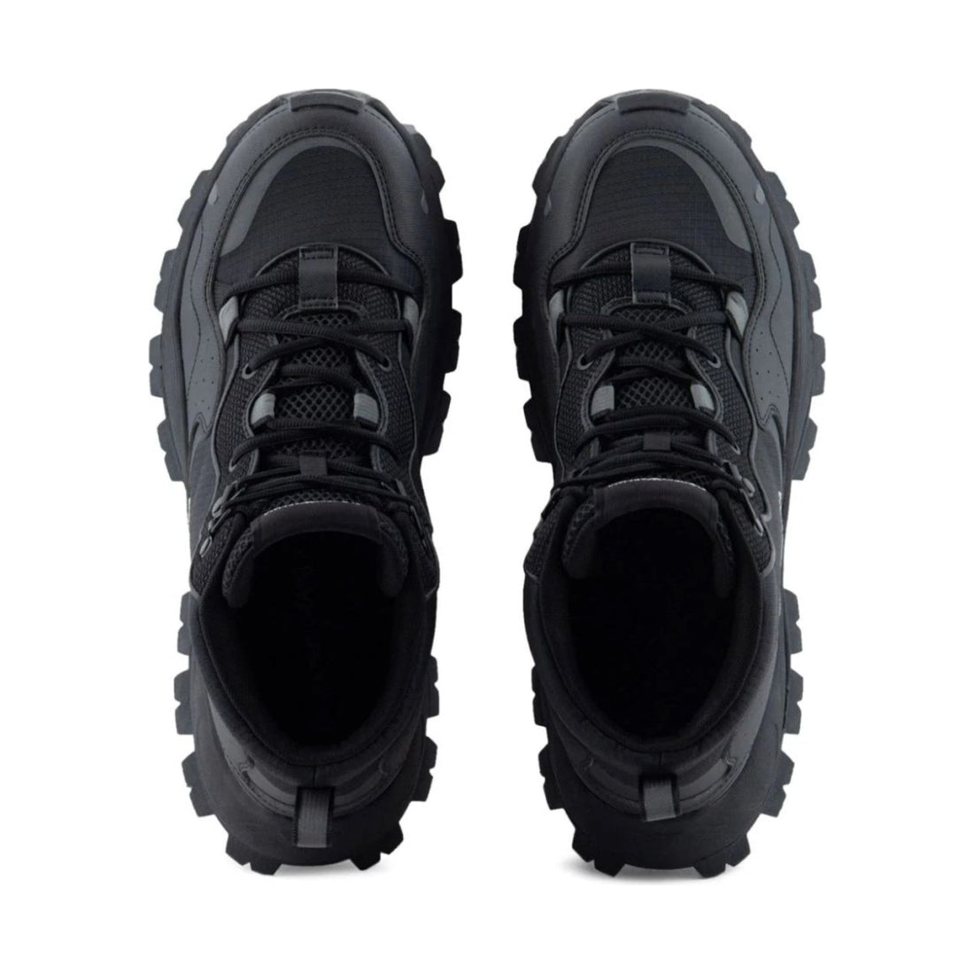 Emporio Armani mens nero casual closed sneaker | Vilbury London