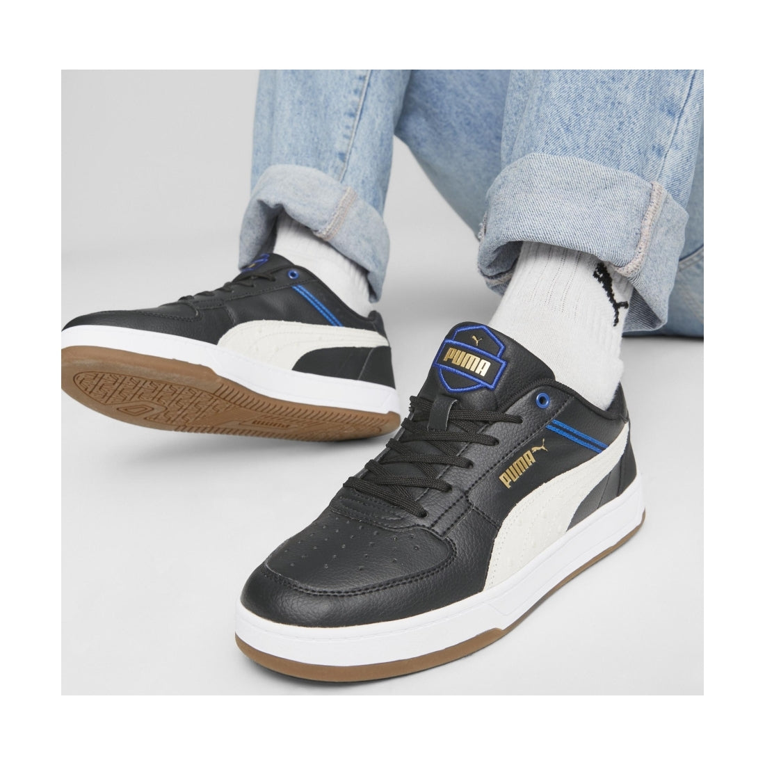 Puma mens black white gold gum caven 2.0 retro leisure trainers | Vilbury London