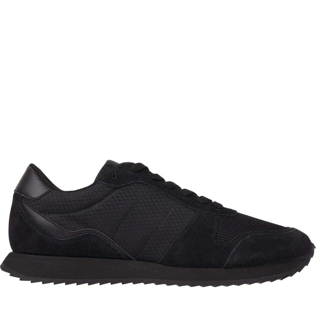 Tommy Hilfiger mens black runner evo mix | Vilbury London