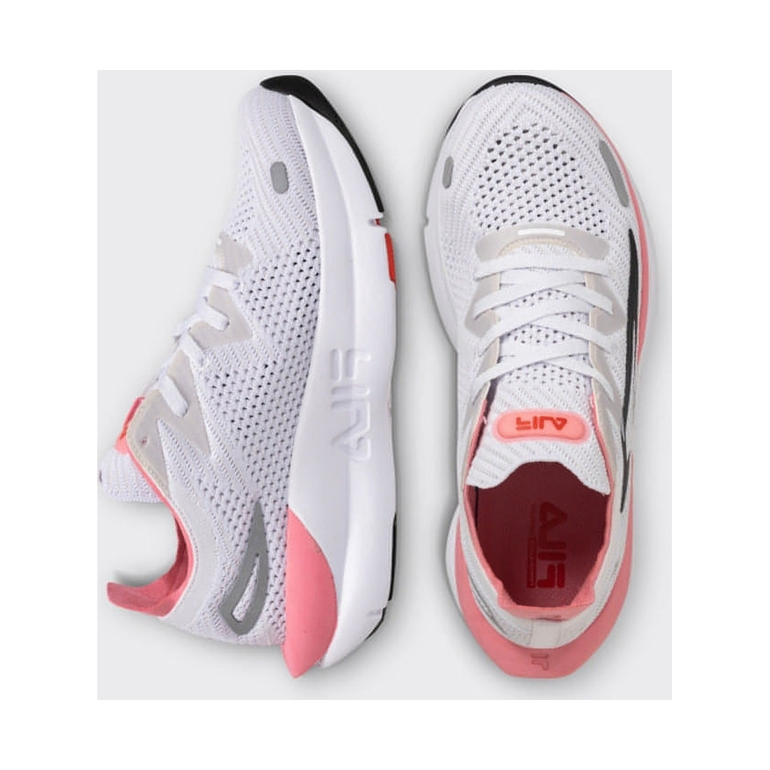 FILA womens white pink shocket run | Vilbury London