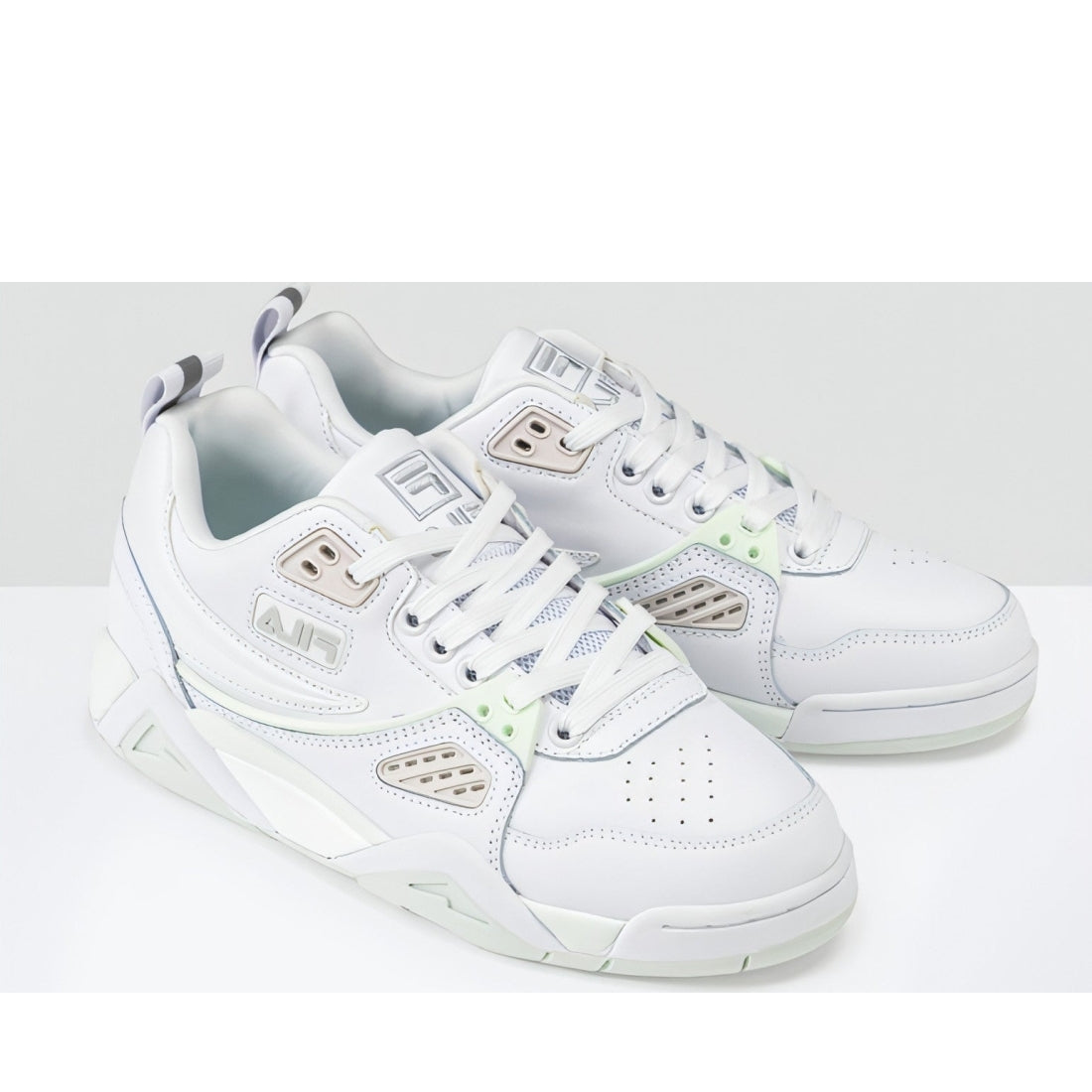 FILA womens white mint casim trainers | Vilbury London