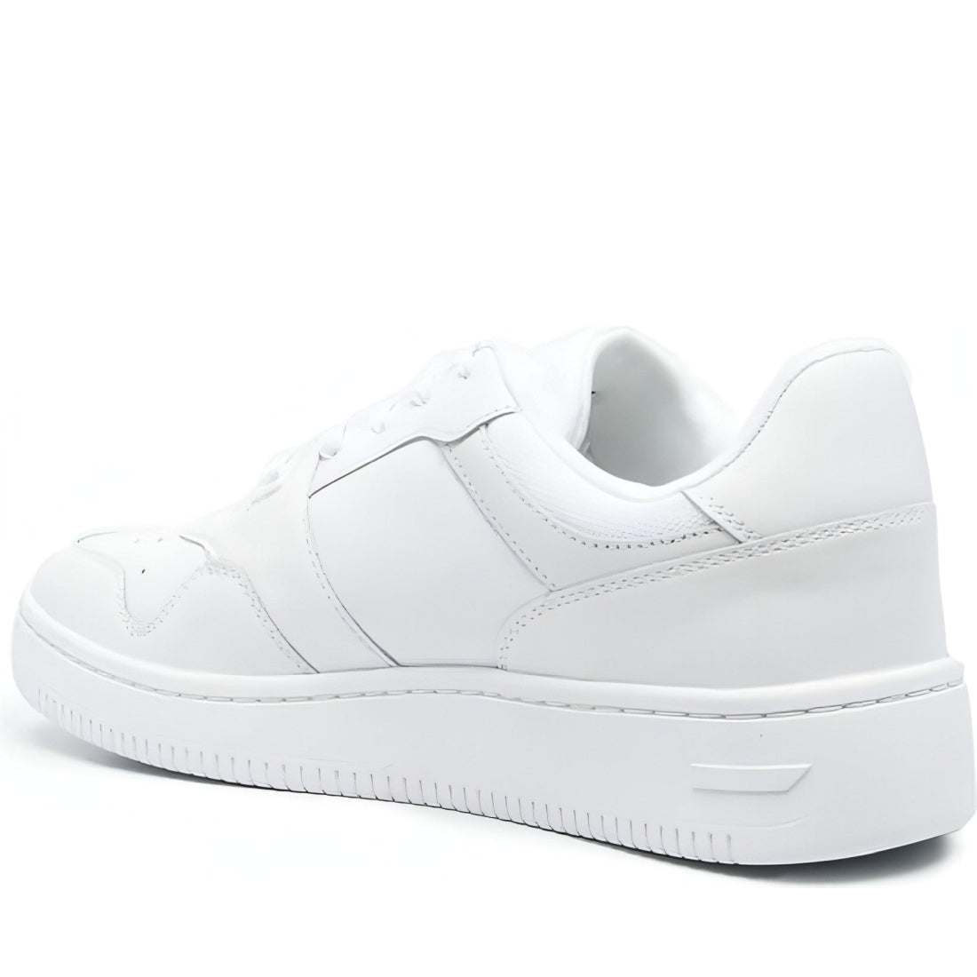 Tommy Jeans mens white jeans retro basket ess trainers | Vilbury London