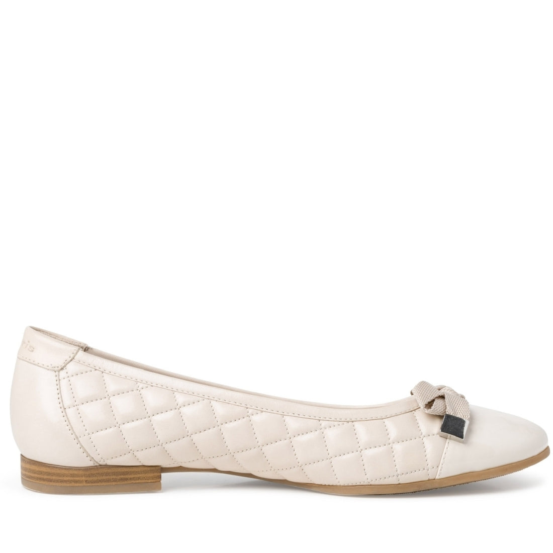 Tamaris Womens ivory casual closed shoes | Vilbury London